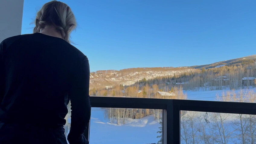 Eva Elfie - Creampie in Snow Mountains