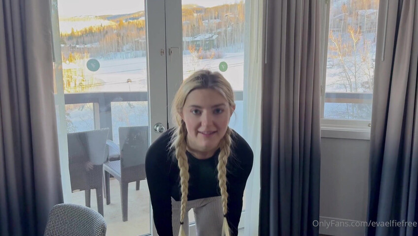 Eva Elfie - Creampie in Snow Mountains
