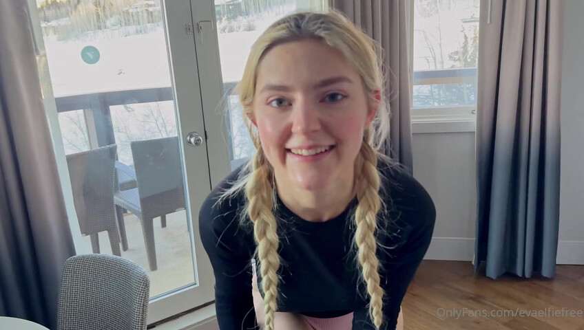 Eva Elfie - Creampie in Snow Mountains