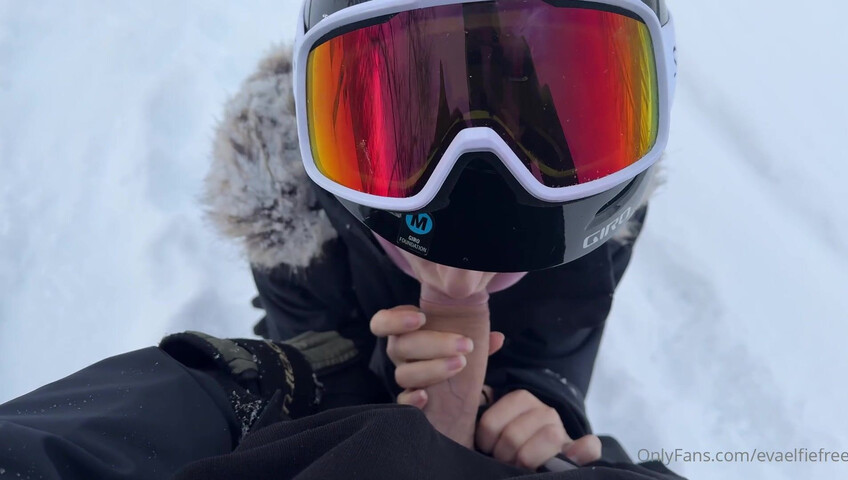 Eva Elfie - Creampie in Snow Mountains