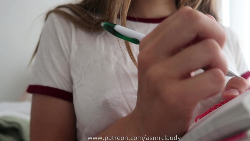 Claudy ASMR - Nip slip at 10:12 - Her new tutor