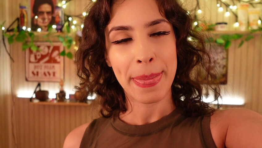 Irma La Dulce - Sexy Spanish Barber Flirts With You
