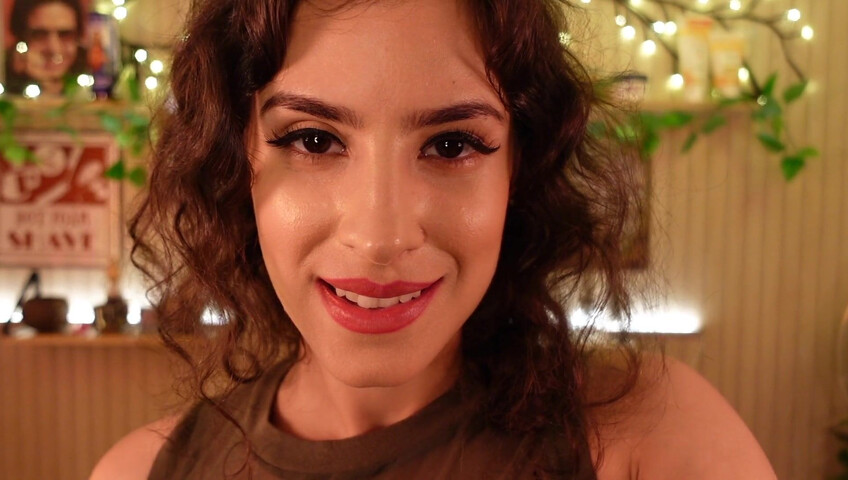 Irma La Dulce - Sexy Spanish Barber Flirts With You