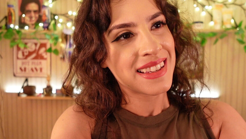 Irma La Dulce - Sexy Spanish Barber Flirts With You