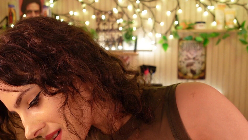 Irma La Dulce - Sexy Spanish Barber Flirts With You