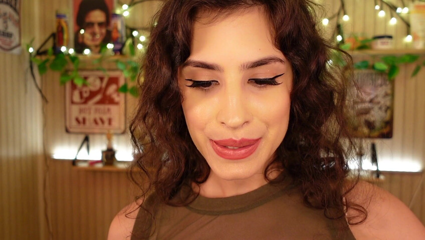 Irma La Dulce - Sexy Spanish Barber Flirts With You