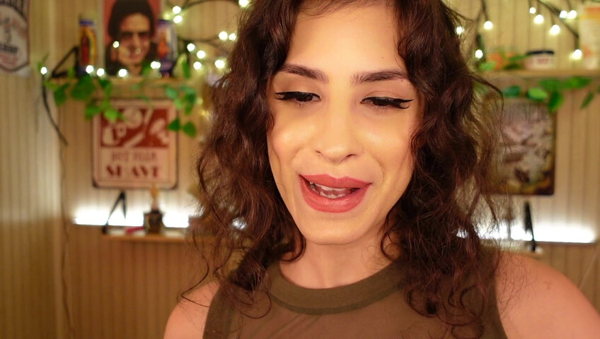 Irma La Dulce - Sexy Spanish Barber Flirts With You