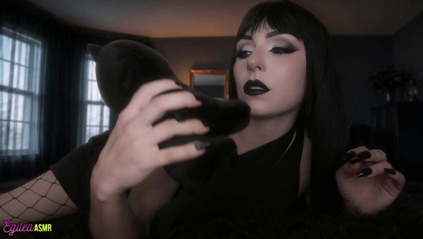 Egilea ASMR - 23 May 2026 - [EXCLUSIVE VIDEO] Your Goth Girlfriend Stares at You While You Sleep | ASMR roleplay