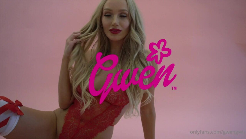 Gwengwiz ASMR - I HOPE YOU PUT A GWEN DOLL ON YOUR CHRISTMAS LIST THIS YEAR!!