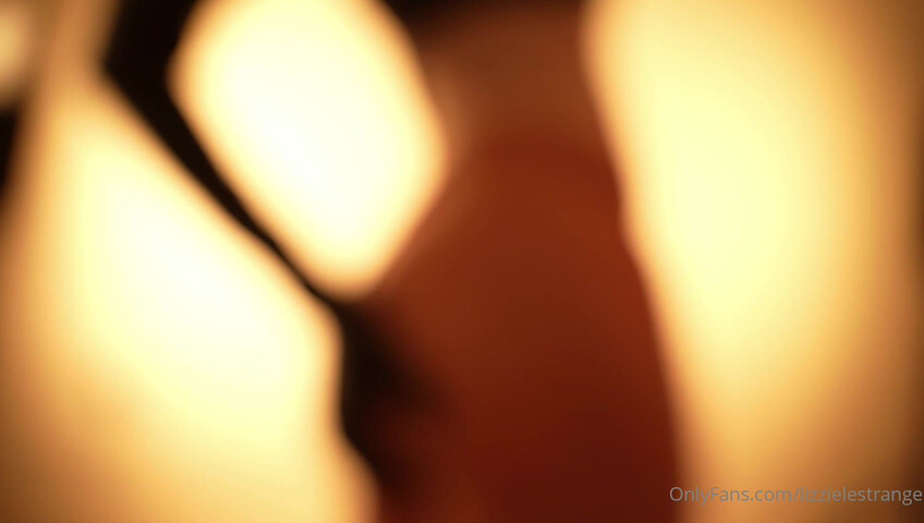 LizzieLestrange - Latex and Body Oil Video Super Close up <3