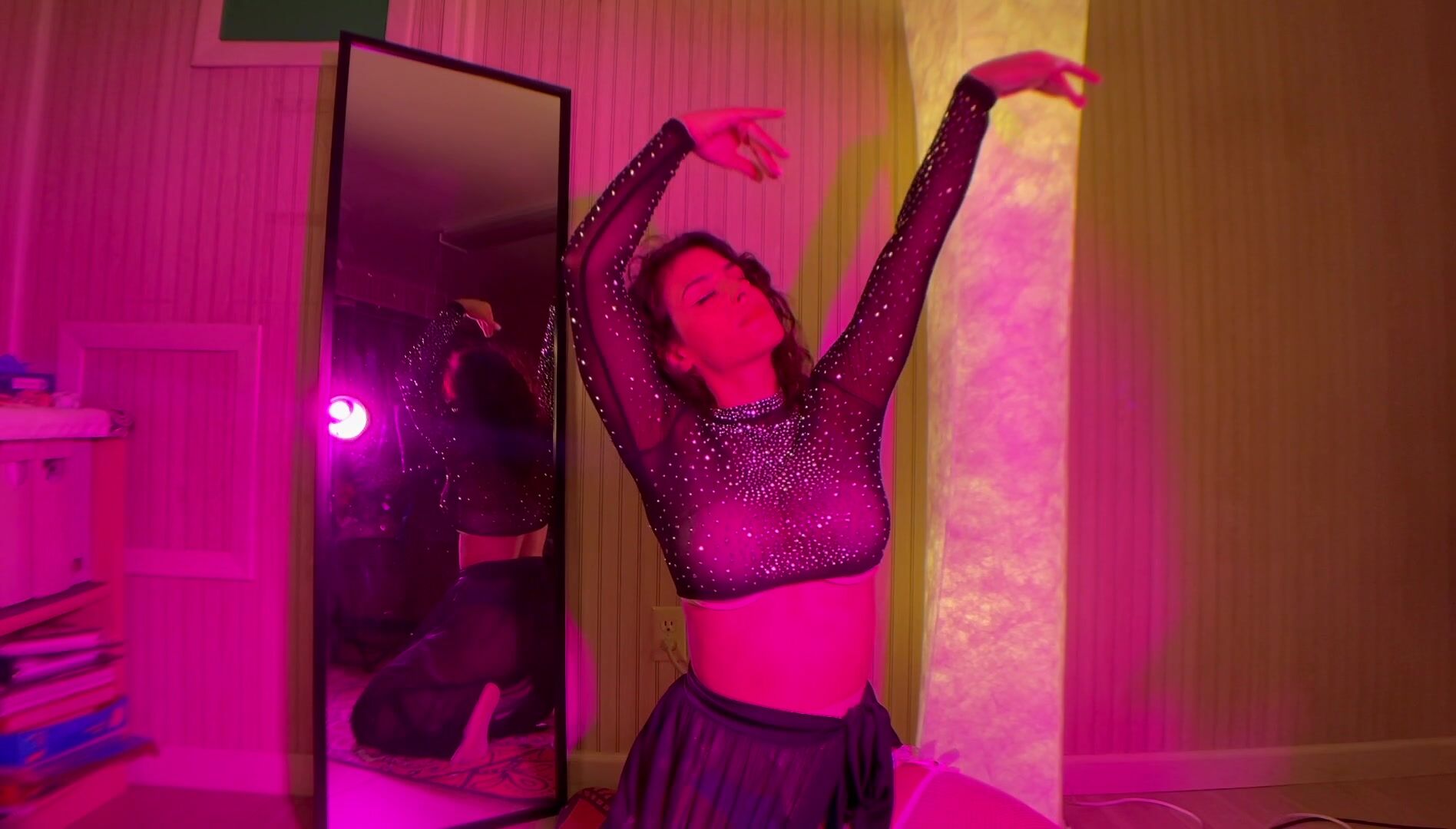 Irma La Dulce - Fantasy Erotica Storytelling Burlesque PPV