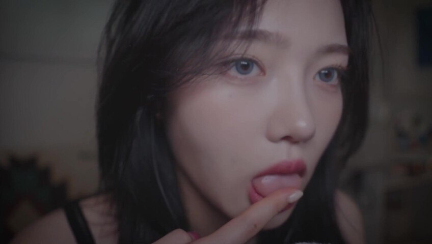Nareun ASMR - Spitting & Licking | Patreon