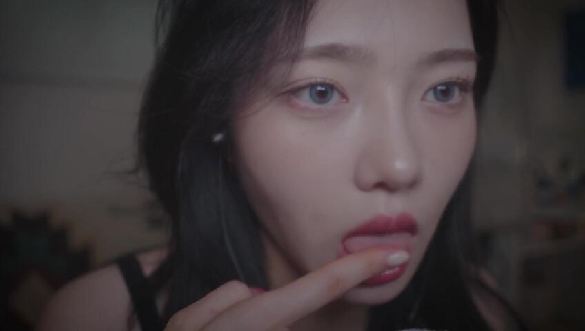Nareun ASMR - Spitting & Licking | Patreon