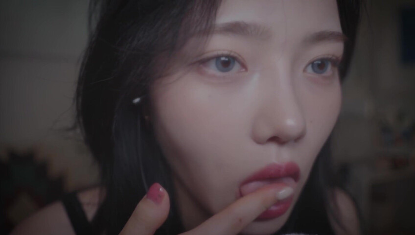Nareun ASMR - Spitting & Licking | Patreon