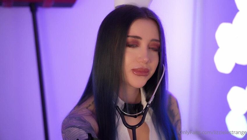 LizzieLestrange ASMR - Harley Quinn Roleplay