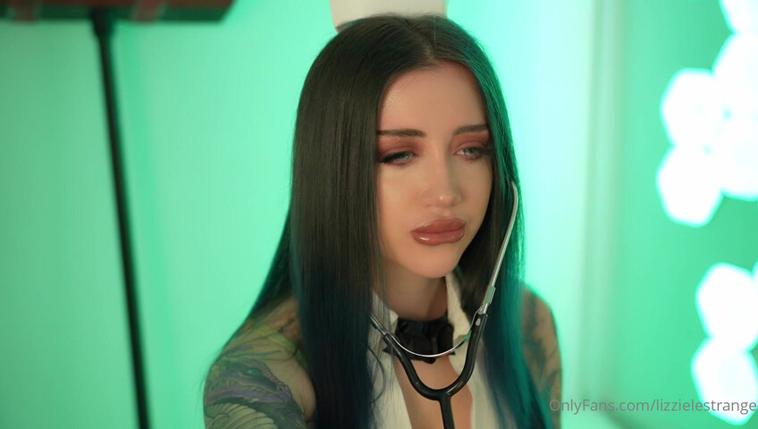 LizzieLestrange ASMR - Harley Quinn Roleplay