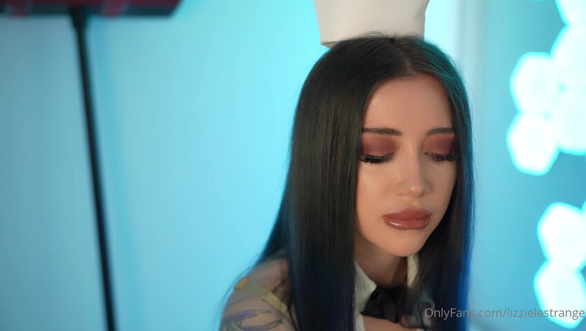 LizzieLestrange ASMR - Harley Quinn Roleplay