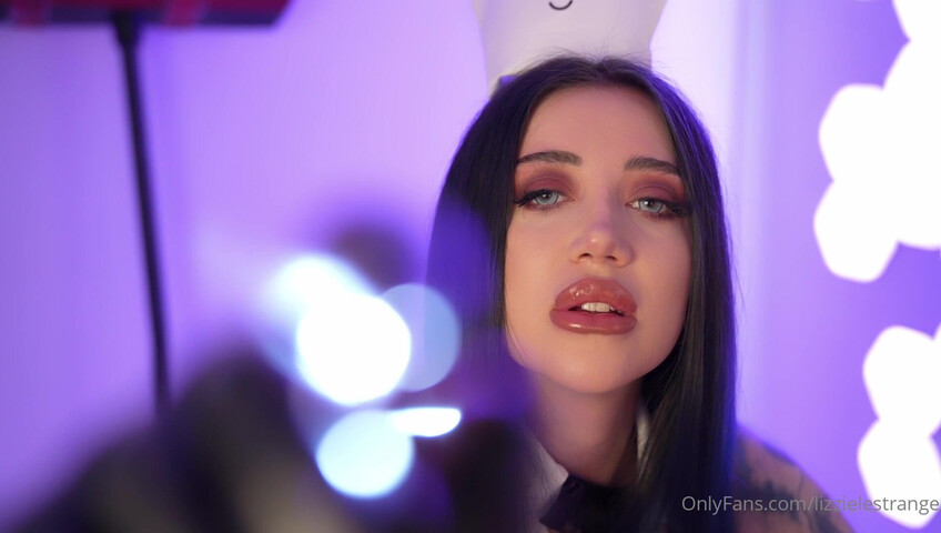 LizzieLestrange ASMR - Harley Quinn Roleplay