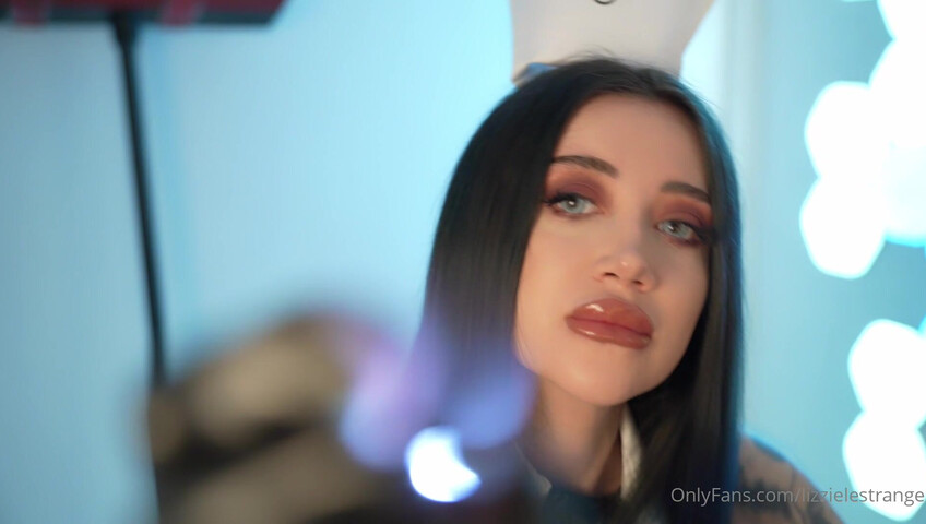 LizzieLestrange ASMR - Harley Quinn Roleplay