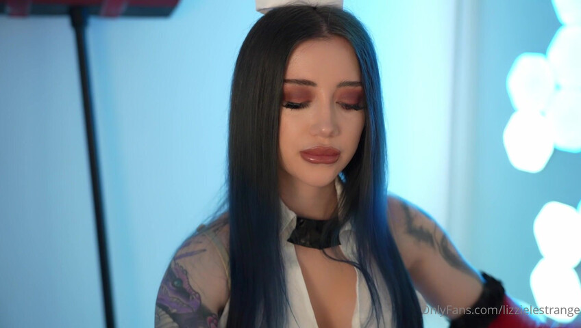 LizzieLestrange ASMR - Harley Quinn Roleplay