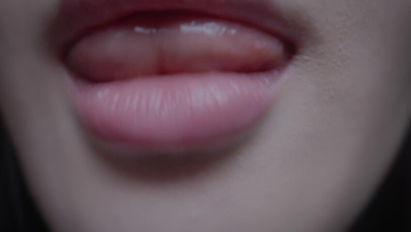 Nareun ASMR - 24 May 2026 - Ultra Close-Up Licking & Candy (Patreon)