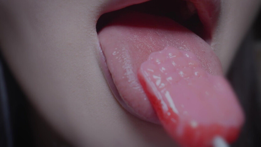 Nareun ASMR - 24 May 2026 - Ultra Close-Up Licking & Candy (Patreon)