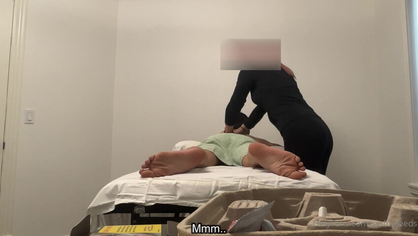 Sinfuldeeds - Se laisser séduire par une énorme bite asiatique : premier rendez-vous