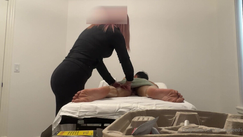 Sinfuldeeds - Se laisser séduire par une énorme bite asiatique : premier rendez-vous