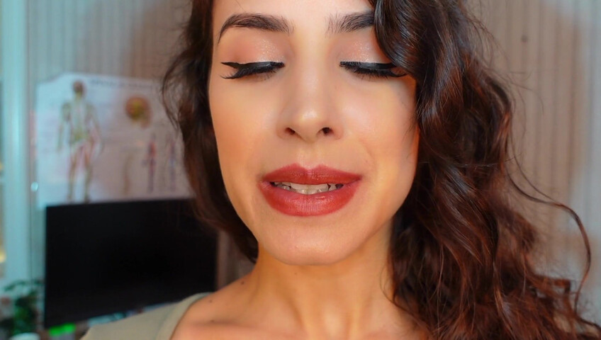 Irma La Dulce - Chiropractic Sex Therapist - Releasing Trapped Gum