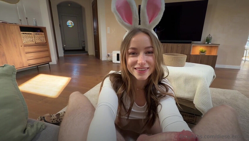Emmaxspice - Oster-Special: Der eifersüchtige Bunny wird hart rangenommen!!