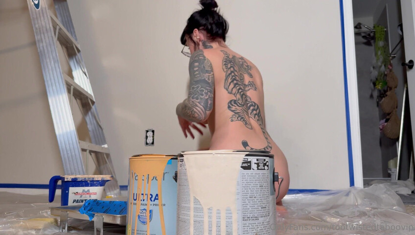 Kitty Quinn / Tootwistedtaboo - Cum Help Step Mommy Paint