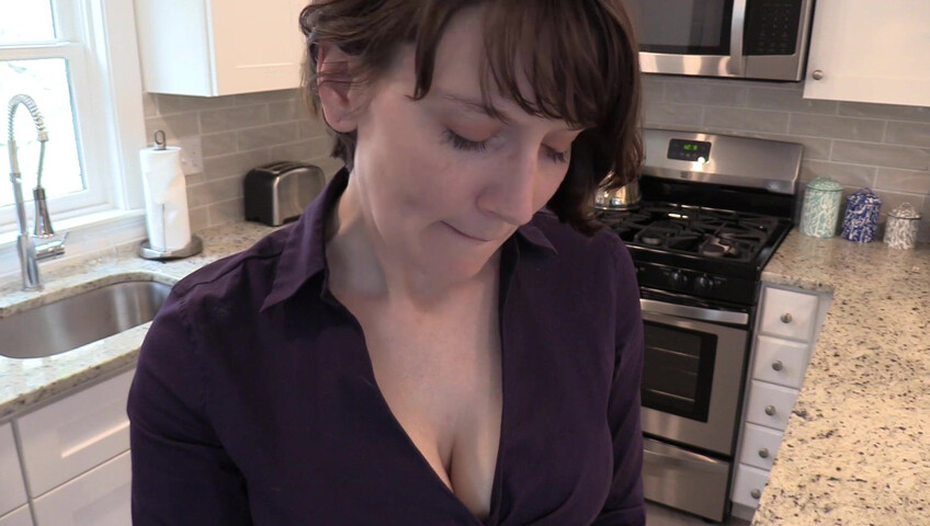 Bettie Bondage - A Mothers Creampie Desire