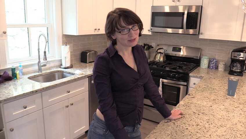 Bettie Bondage - A Mothers Creampie Desire