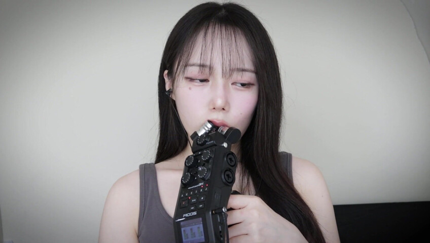Jamonghae ASMR - 28 May 2026 - ASMR Mouth Sounds 줌H6 먹기, 입소리