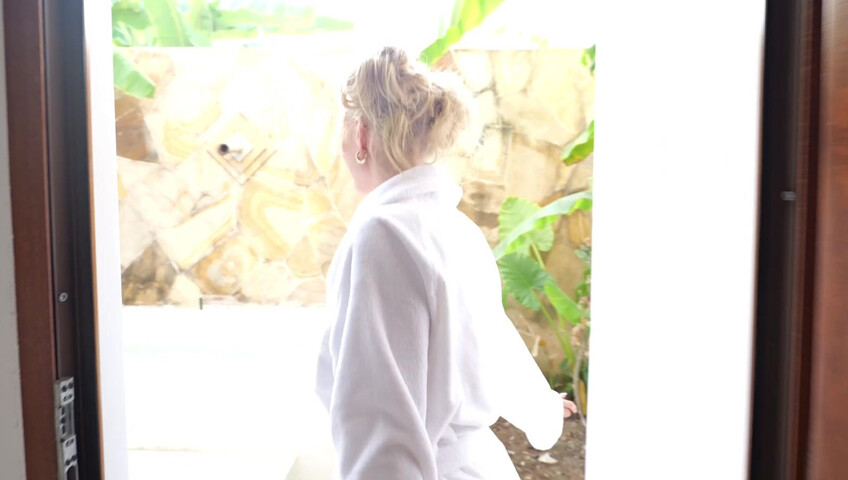Xdestinyrose - Round Two in Zanzibar! He couldn’t stay away… this time we took it to the hot tub