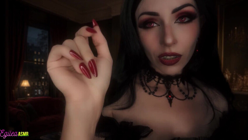 Egilea ASMR - 29 de mayo de 2026 - [vídeo exclusivo] Te despiertas como vampiro... y tu creador te da la bienvenida con besos