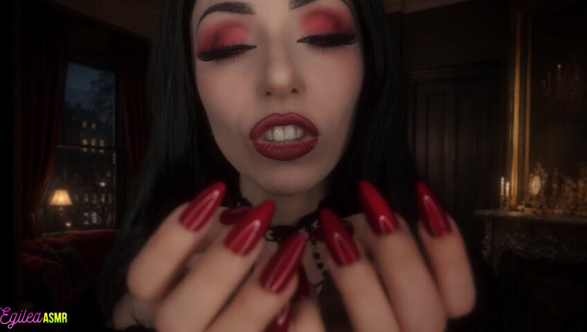Egilea ASMR - 29 de mayo de 2026 - [vídeo exclusivo] Te despiertas como vampiro... y tu creador te da la bienvenida con besos