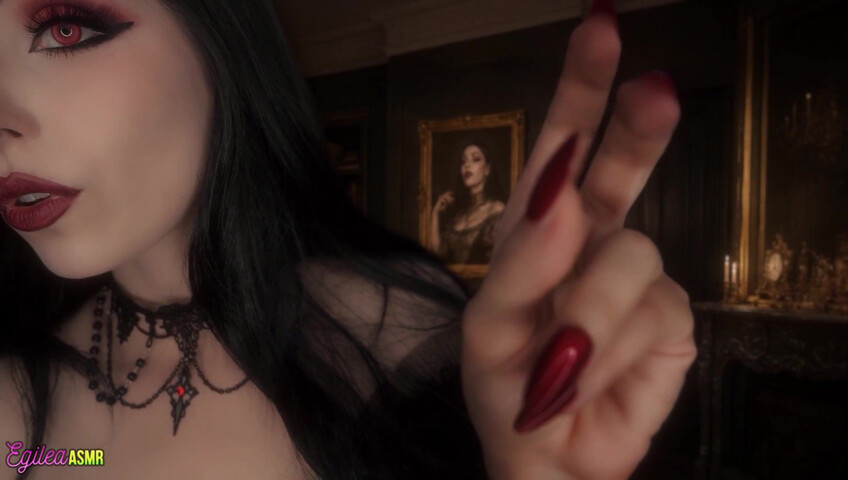 Egilea ASMR - 29 de mayo de 2026 - [vídeo exclusivo] Te despiertas como vampiro... y tu creador te da la bienvenida con besos