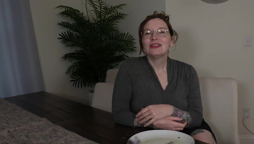Bettie Bondage – uma noite com a MILF da porta ao lado