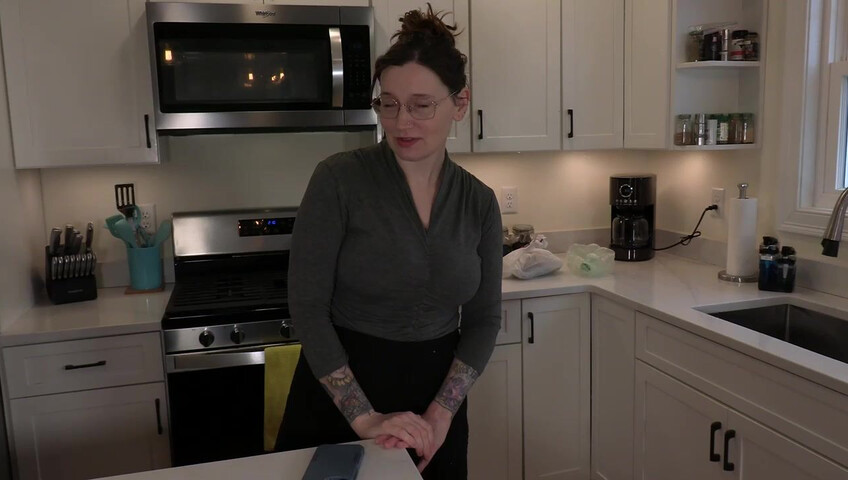 Bettie Bondage – uma noite com a MILF da porta ao lado