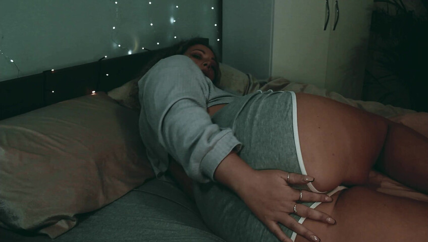 SashaCurves - Fucking Mom In The Hotel Room