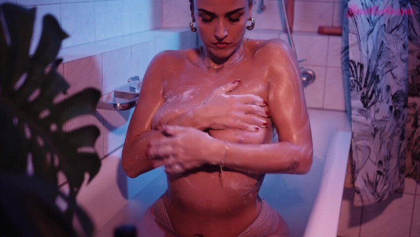 Gina Carla - PURE Relaxation with My Tittis