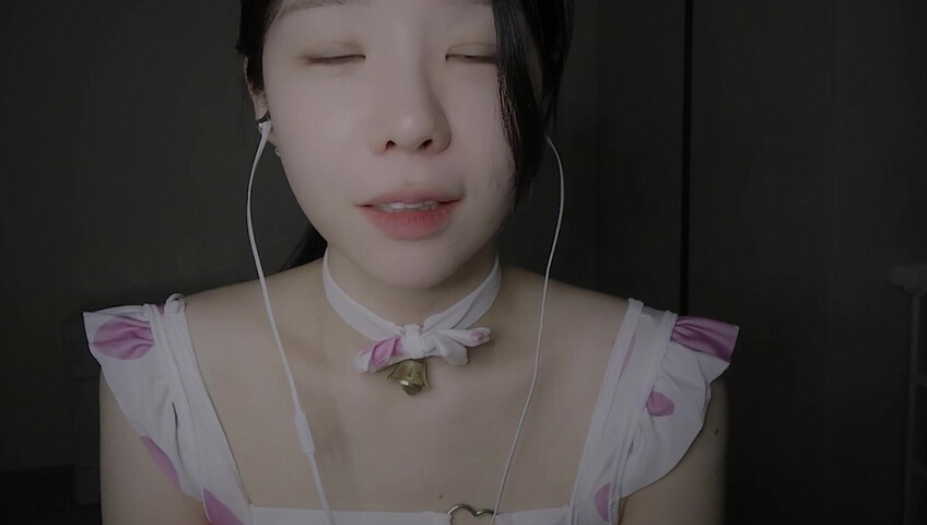 Asmr Yeonchu – 31. Mai 2026 – Mundgeräusche, Bonbonessen, Geräusche von Acryl und vieles mehr...