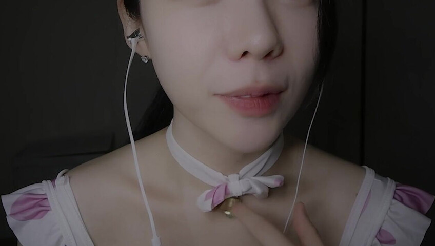 Asmr Yeonchu – 31. Mai 2026 – Mundgeräusche, Bonbonessen, Geräusche von Acryl und vieles mehr...