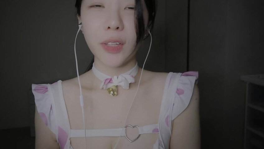 Asmr Yeonchu – 31. Mai 2026 – Mundgeräusche, Bonbonessen, Geräusche von Acryl und vieles mehr...