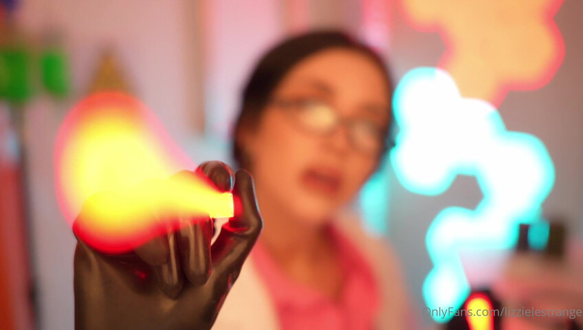 LizzieLestrange - 31 May 2026 - Welcome To My Lab ASMR