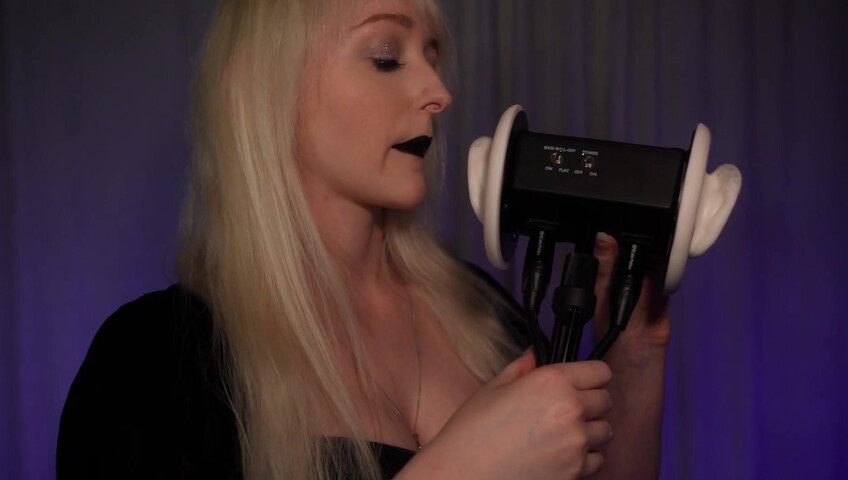 Lauralemurex ASMR - gothic oorlikken & oorknabbelen