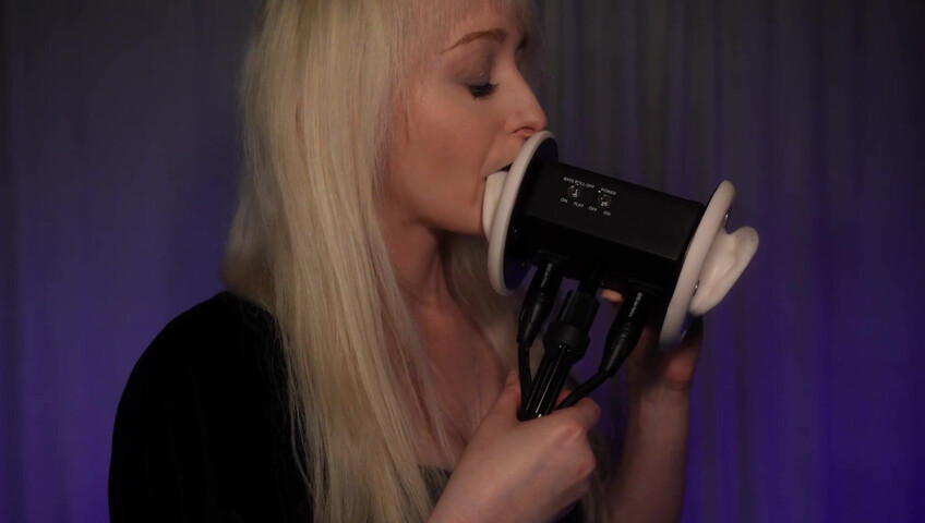 Lauralemurex ASMR - gothic oorlikken & oorknabbelen