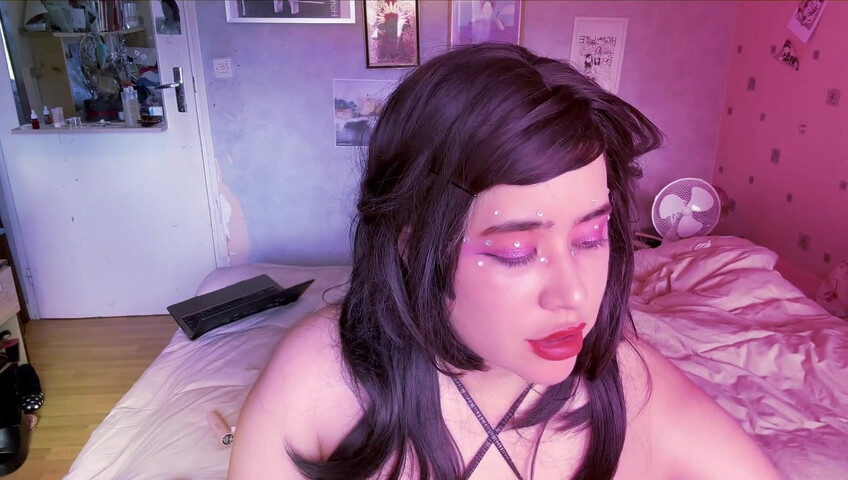 Elise Tran ASMR tits - Maddie Perez does your makeup (too hot for YT!)