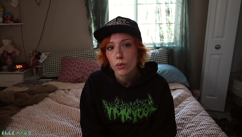 Elle Marz - enteada gay rebelde